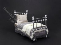 Miniature Wrought Iron Twin/Single Bed for Dollhouses - Grey & White (image for) Miniature Wrought Iron Twin/Single Bed for Dollhouses - Grey & White