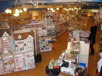 where to buy dollhouses